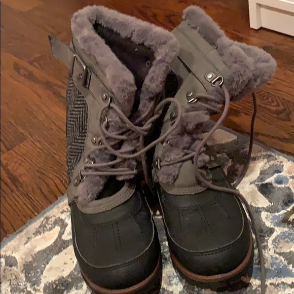Winter boots - Picture 2 of 3